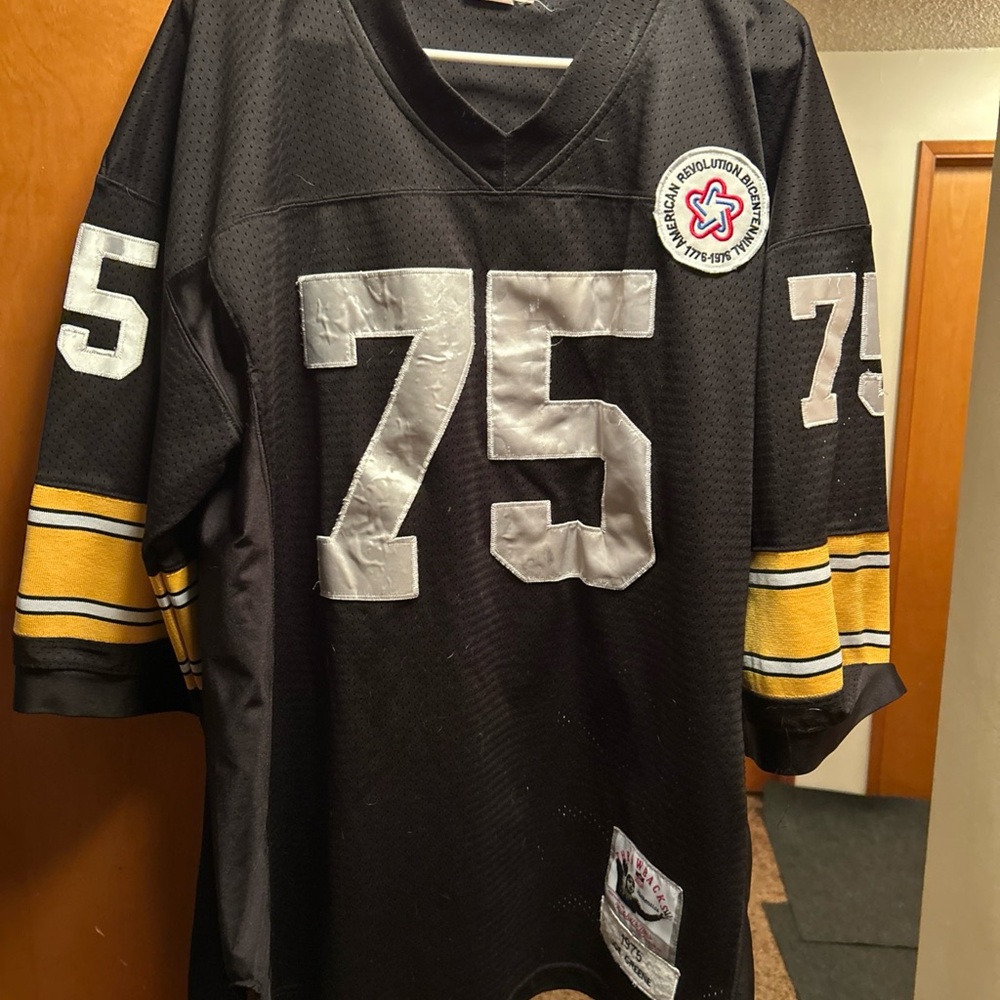 Black Football Jersey with Number 75